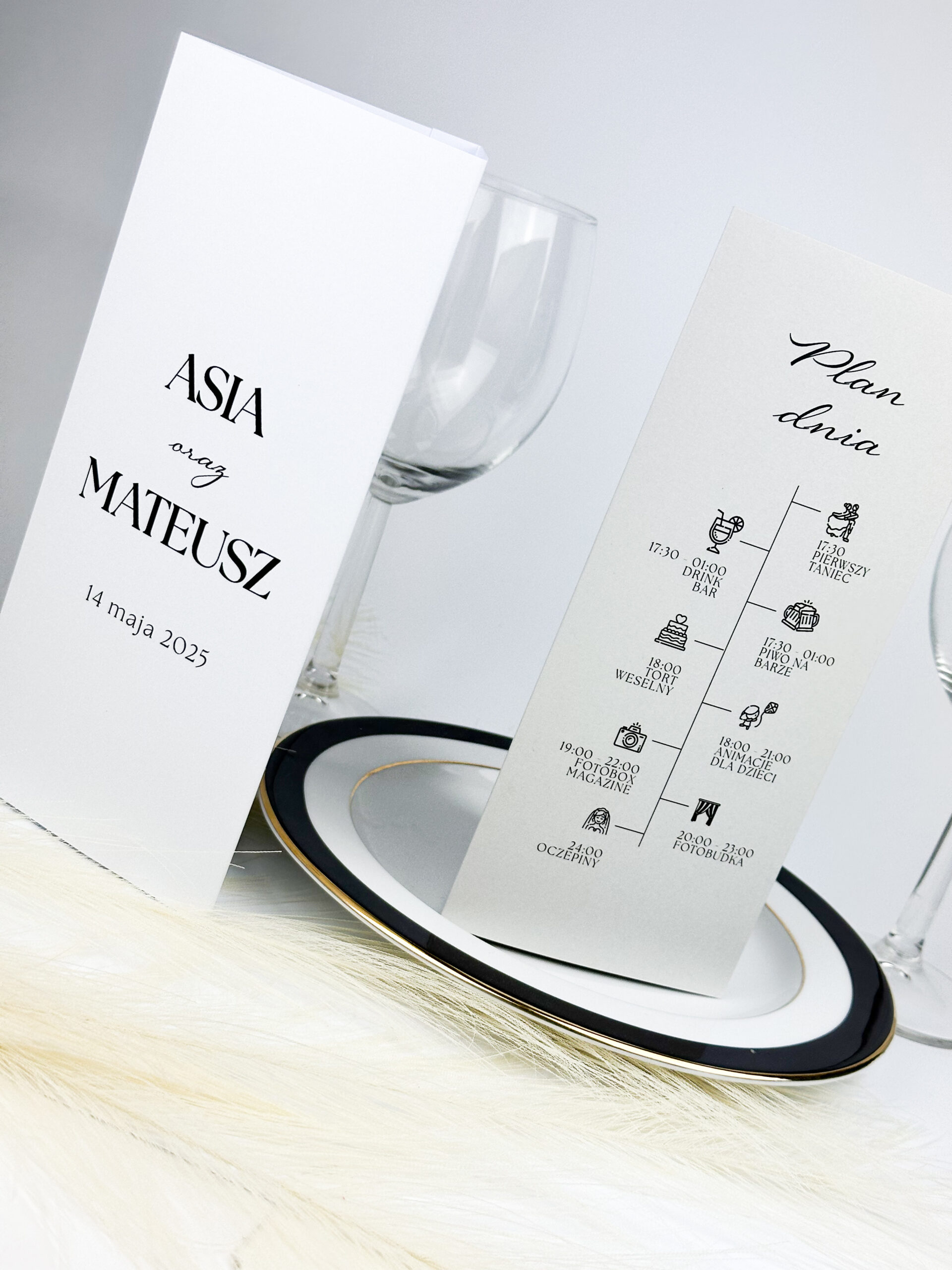 Menu weselne, plan stołów, numer stołu - składany trójkąt